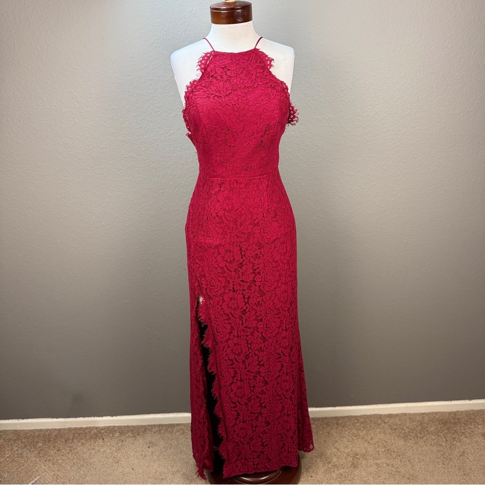 Fame & Partners Burgundy Red lace embroidered Halter slit gown Sz 6